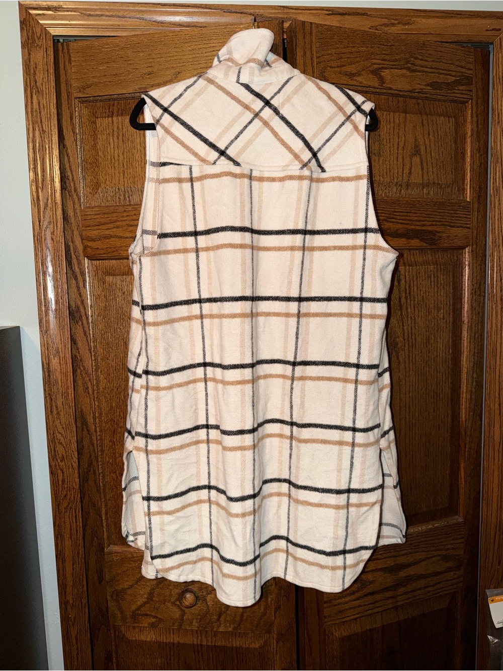 Ashley By 26 International Plaid Sleeveless Tunic in Cream, Tan and Black